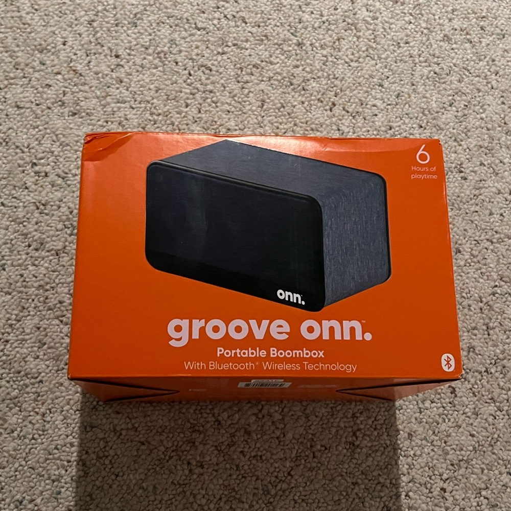 DEALS!!!!!!GROOVE ONN BLUETOOTH BOOMBOX